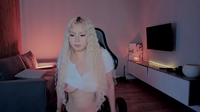 RileyMee online show from 14, 4, 2026