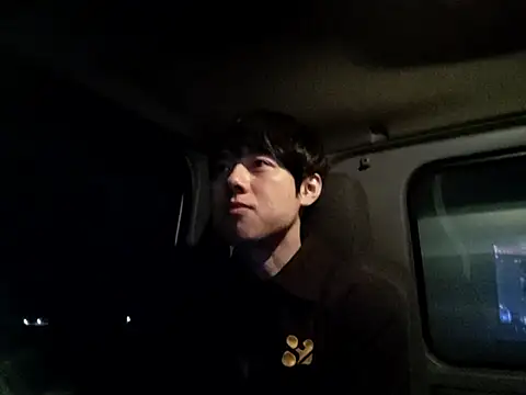 whitebriefboy online show from 15, 3, 2026