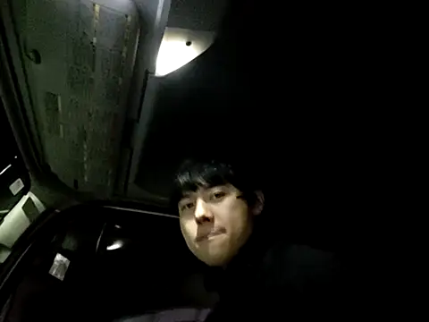 Snapshot of whitebriefboy chatting on 8, 1, 2026 whitebriefboy online show from 8, 1, 2026