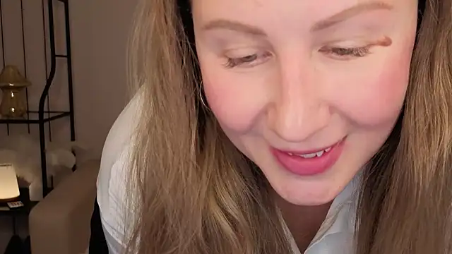 Helens love online show from 9, 10, 2025