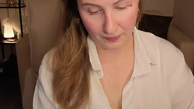 Helens love online show from 26, 9, 2025