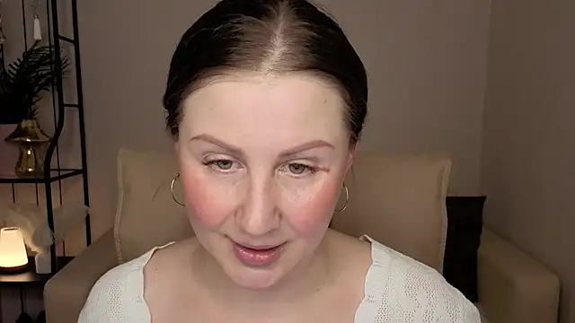 Helens love online show from 4, 5, 2026