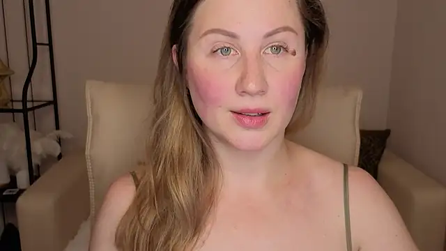 Helens love online show from 5, 10, 2025