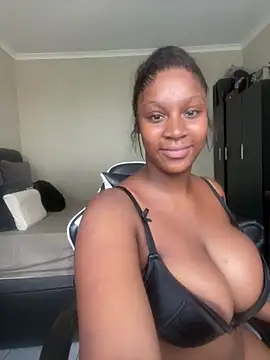 Candy Love 18 online show from 17, 1, 2026