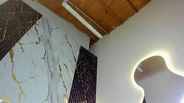 ebony hot1 online show from 13, 9, 2025