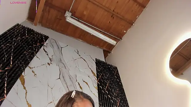 ebony hot1 online show from 16, 2, 2026