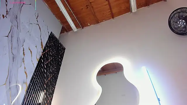 Snapshot of ebony_hot1 chatting on 7, 6, 2026 ebony hot1 online show from 7, 6, 2026