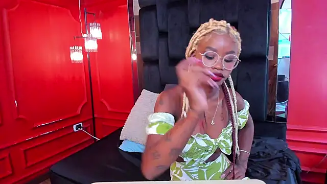 amber-hill online show from 26, 9, 2025