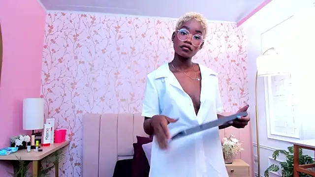 amber-hill online show from 13, 2, 2026