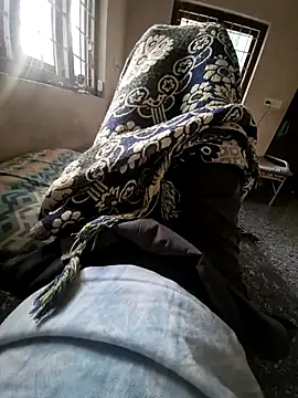 Snapshot of Yours_daddy6728 chatting on 23, 11, 2025 Yours daddy6728 online show from 23, 11, 2025