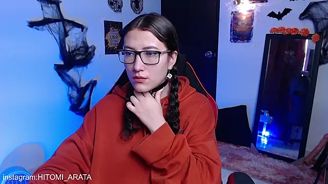 Snapshot of hitomi_arata chatting on 27, 11, 2025 hitomi arata online show from 27, 11, 2025