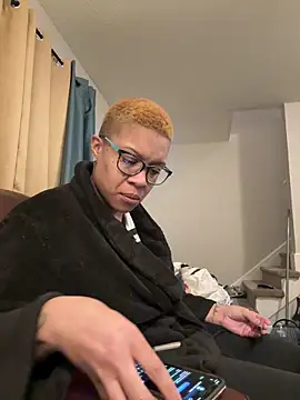 SexyHoneyRedd online show from 8, 3, 2026