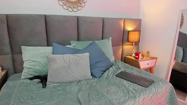 Janne lee online show from 20, 9, 2025