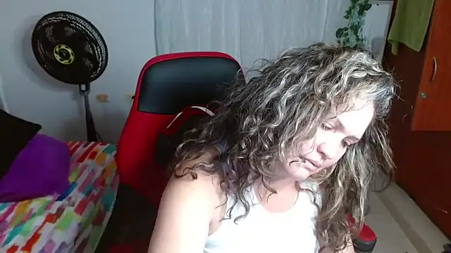 helenca43 online show from 9, 9, 2025