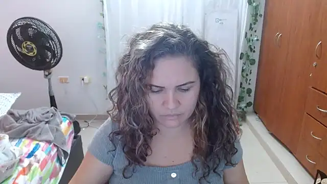 helenca43 online show from 11, 9, 2025