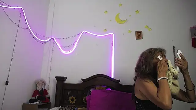 DominaLeona online show from 30, 1, 2025