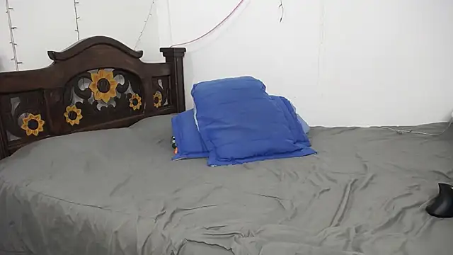 DominaLeona online show from 9, 3, 2025