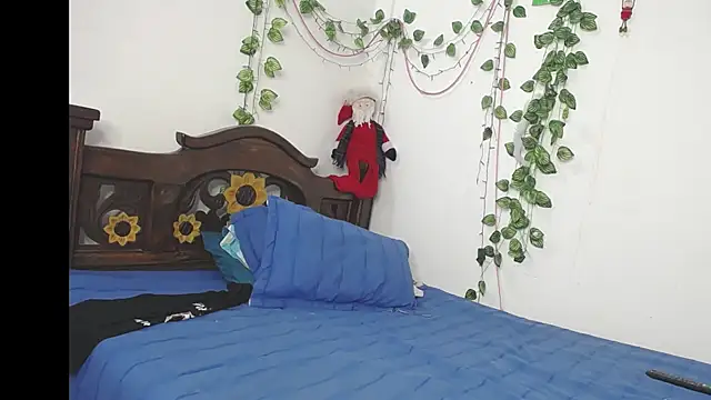 DominaLeona online show from 3, 12, 2025