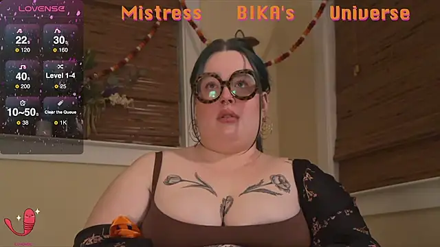 MissBika online show from 5, 3, 2025