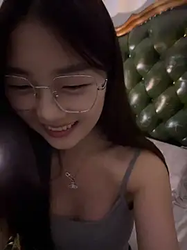 Sweet-Angel999 online show from 14, 5, 2026
