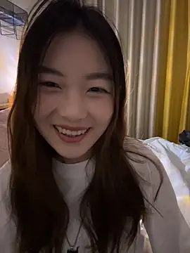 Snapshot of Sweet-Angel999 chatting on 1, 2, 2026 Sweet-Angel999 online show from 1, 2, 2026