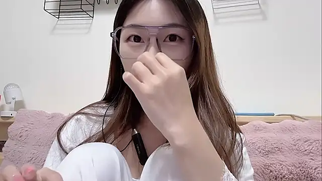 Snapshot of Sweet-Angel999 chatting on 25, 2, 2026 Sweet-Angel999 online show from 25, 2, 2026