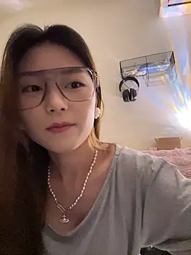 Snapshot of Sweet-Angel999 chatting on 5, 2, 2026 Sweet-Angel999 online show from 5, 2, 2026