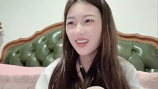 Sweet-Angel999 online show from 29, 3, 2026