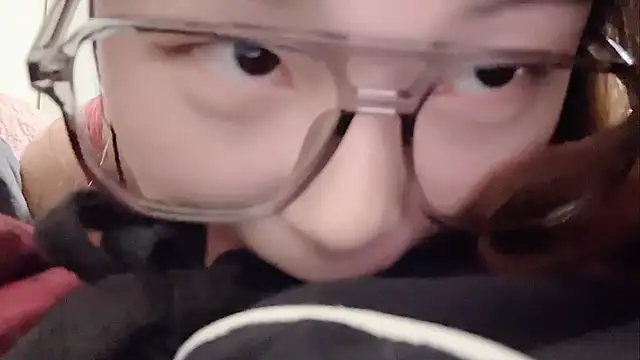 Snapshot of Sweet-Angel999 chatting on 23, 2, 2026 Sweet-Angel999 online show from 23, 2, 2026