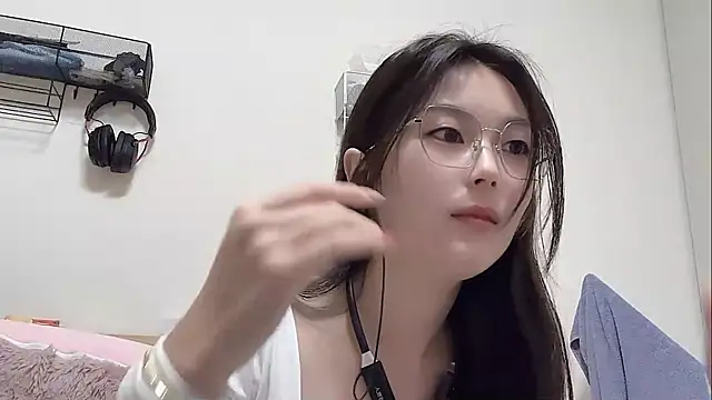 Sweet-Angel999 online show from 13, 3, 2026