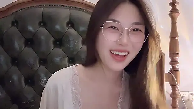 Sweet-Angel999 online show from 8, 5, 2026