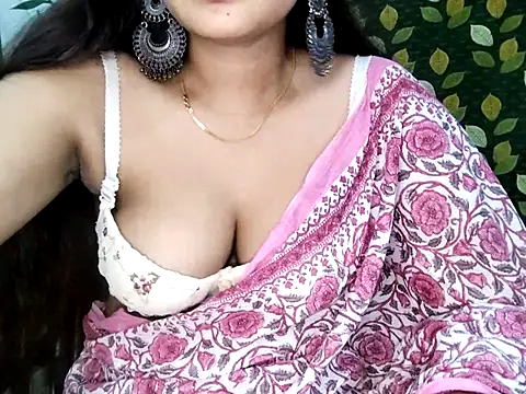 Snapshot of Aarvi_Arora chatting on 24, 9, 2025 Aarvi Arora online show from 24, 9, 2025