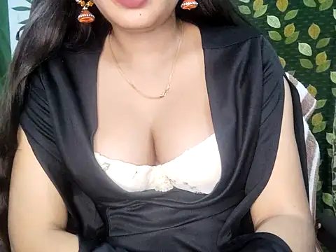 Snapshot of Aarvi_Arora chatting on 3, 10, 2025 Aarvi Arora online show from 3, 10, 2025