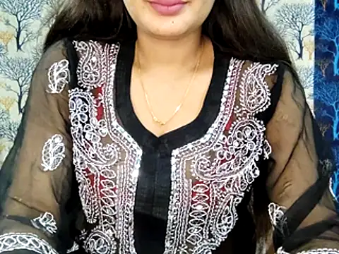 Snapshot of Aarvi_Arora chatting on 3, 12, 2025 Aarvi Arora online show from 3, 12, 2025