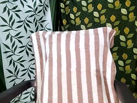 Snapshot of Aarvi_Arora chatting on 22, 9, 2025 Aarvi Arora online show from 22, 9, 2025