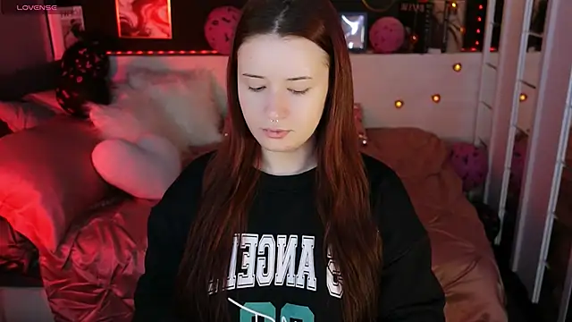 Lily Moonlight online show from 10, 2, 2026