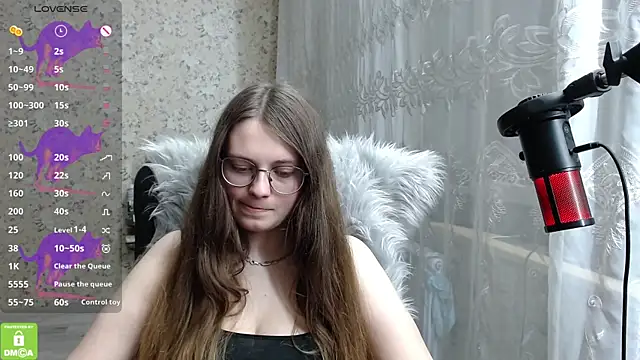 Nana Hot online show from 28, 2, 2025