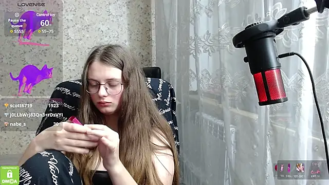 Nana Hot online show from 6, 2, 2025