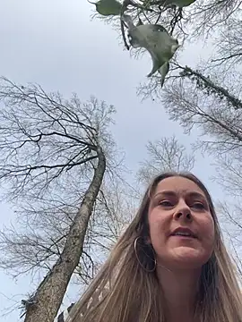 Joanachupa online show from 5, 3, 2026