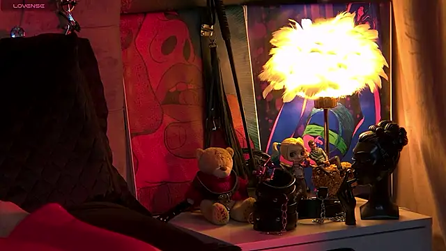 ZoeMesmerize online show from 11, 3, 2026