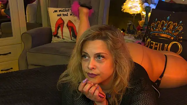 ZoeMesmerize online show from 17, 6, 2026