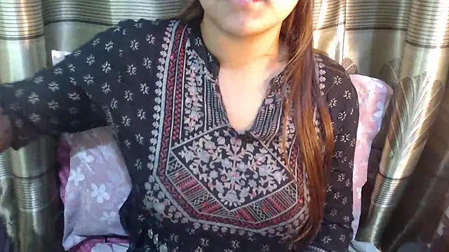 queen angelina online show from 15, 12, 2025