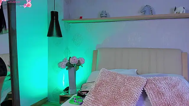 Snapshot of CamilleLynn chatting on 30, 9, 2025 CamilleLynn online show from 30, 9, 2025