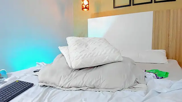 Snapshot of CamilleLynn chatting on 18, 3, 2025 CamilleLynn online show from 18, 3, 2025