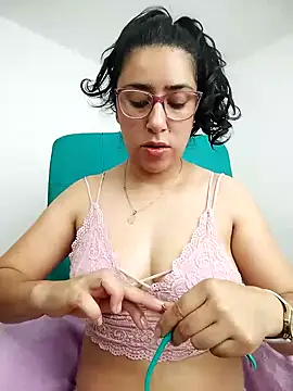 Snapshot of Im_Alma_ chatting on 9, 7, 2026 Im Alma online show from 9, 7, 2026