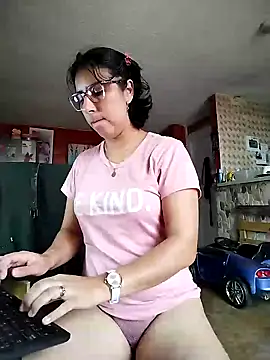 Snapshot of Im_Alma_ chatting on 11, 3, 2025 Im Alma online show from 11, 3, 2025