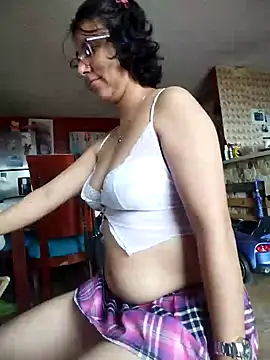 Snapshot of Im_Alma_ chatting on 17, 2, 2025 Im Alma online show from 17, 2, 2025