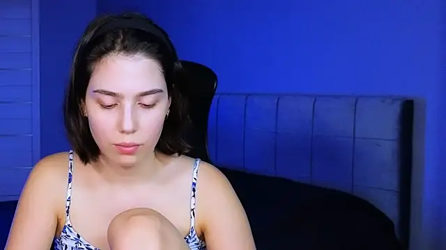 Stacy Gonzales  online show from 17, 9, 2025