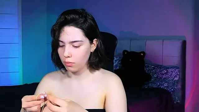 Stacy Gonzales  online show from 11, 4, 2026