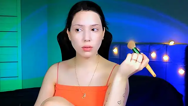 Stacy Gonzales  online show from 5, 2, 2025